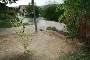 Silovito neurje se je razdivjalo tudi nad Šentjurjem